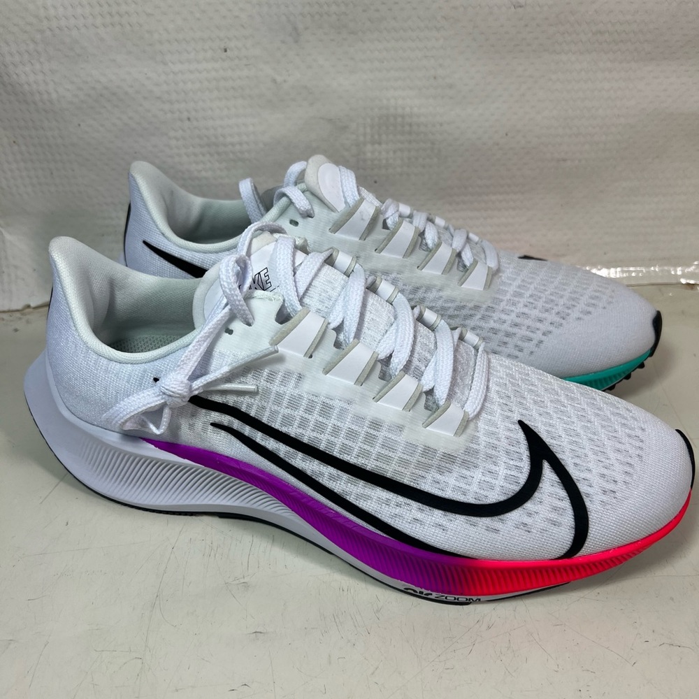 Nike Pegasus 37 Womens size 8.5 NEW